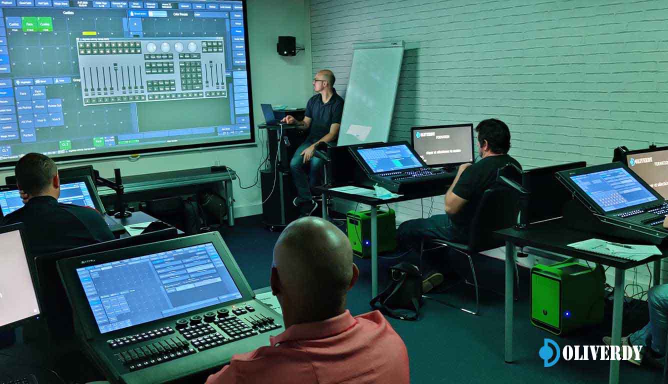 Initiation à la console Chimp Infinity pour techniciens lumière