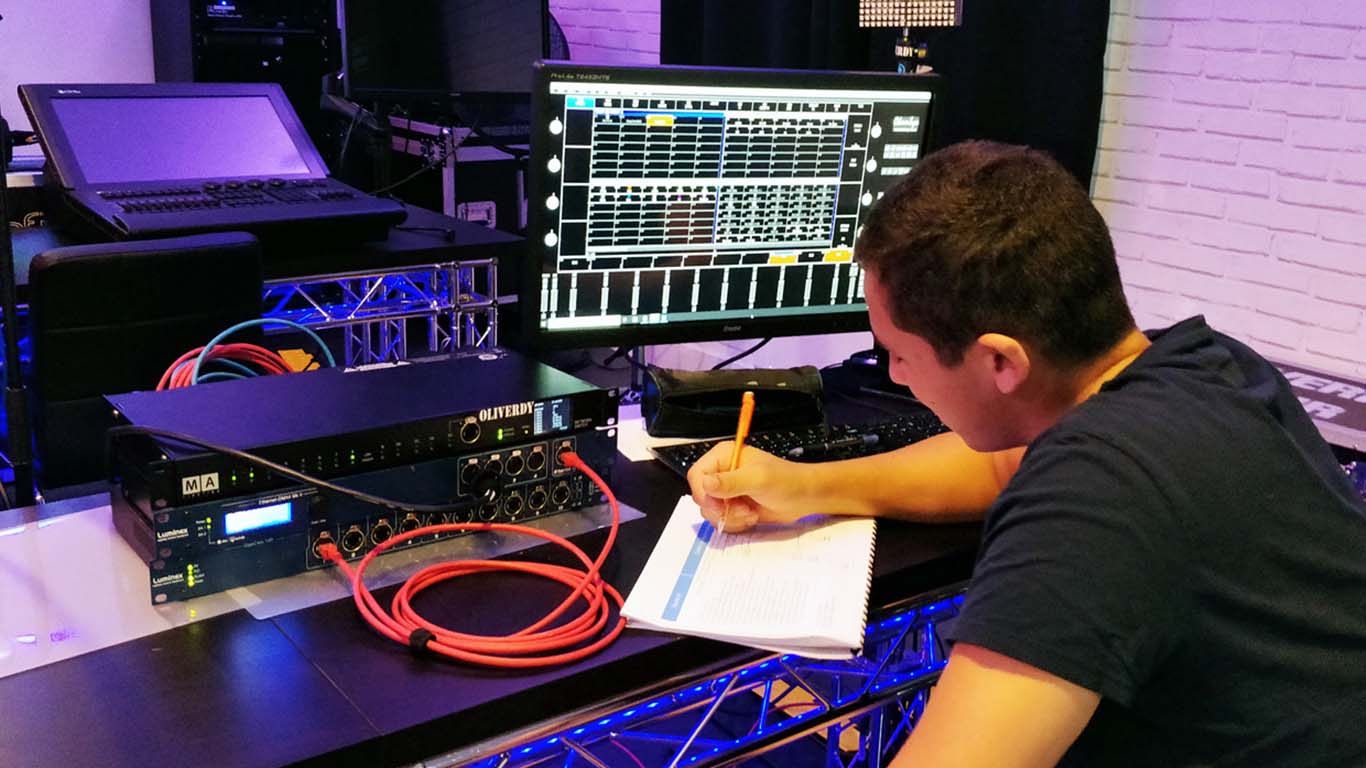 Formation réseaux lumière de spectacle