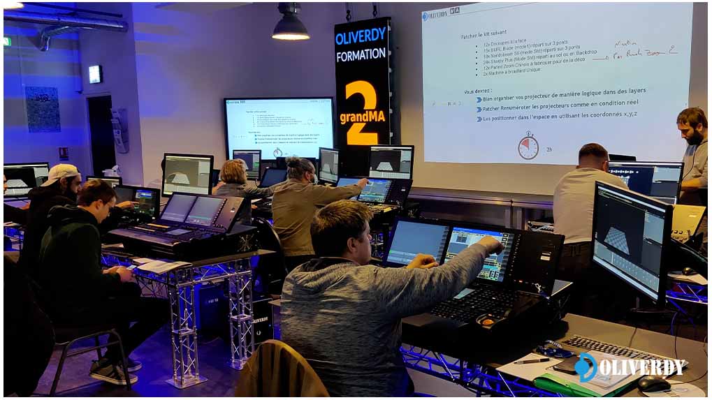 Console d'éclairage de spectacle grandMA2