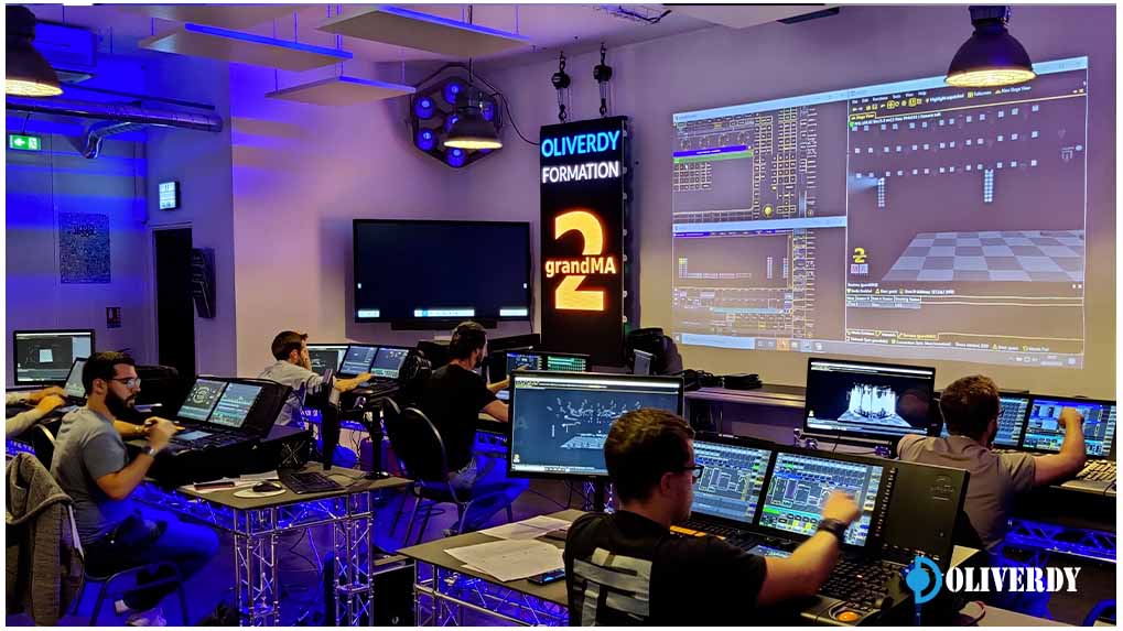 Formation GrandMA2 salle de cours chez Oliverdy