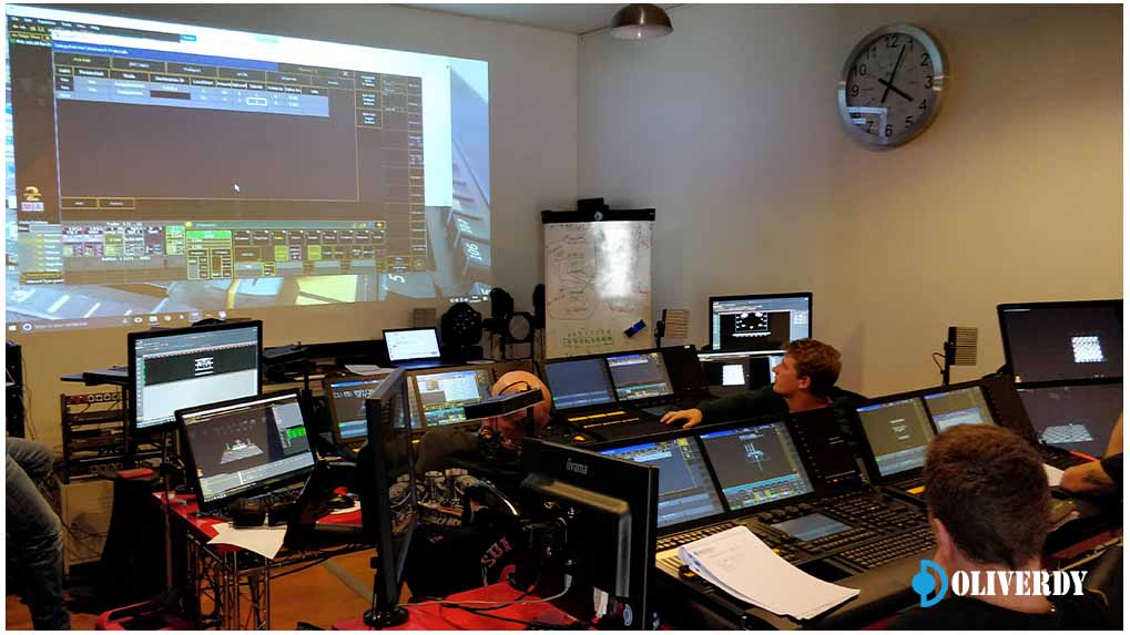 Une console GrandMA2 par participant en formation chez Oliverdy