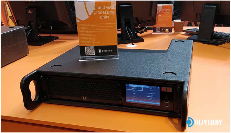 grandMA3 processing unit plaza show à London