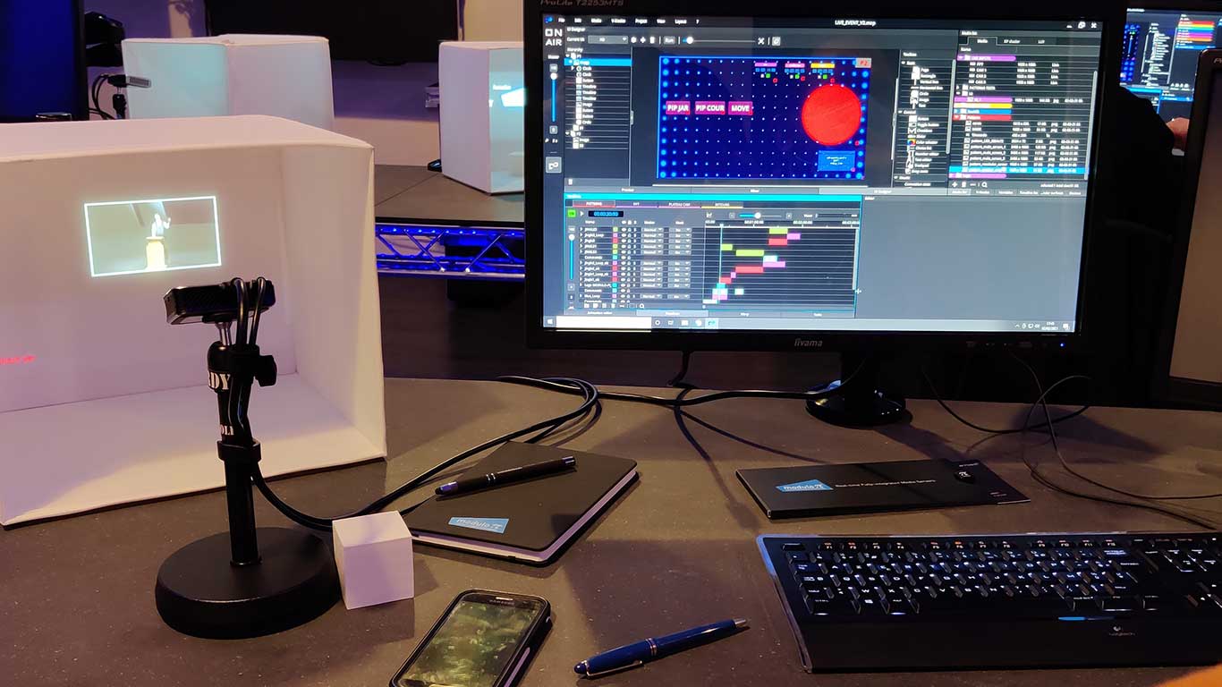 Formation Modulo Kinetic